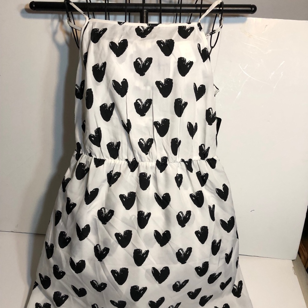 Trendy Vibes summer dress 100% polyester NWT!